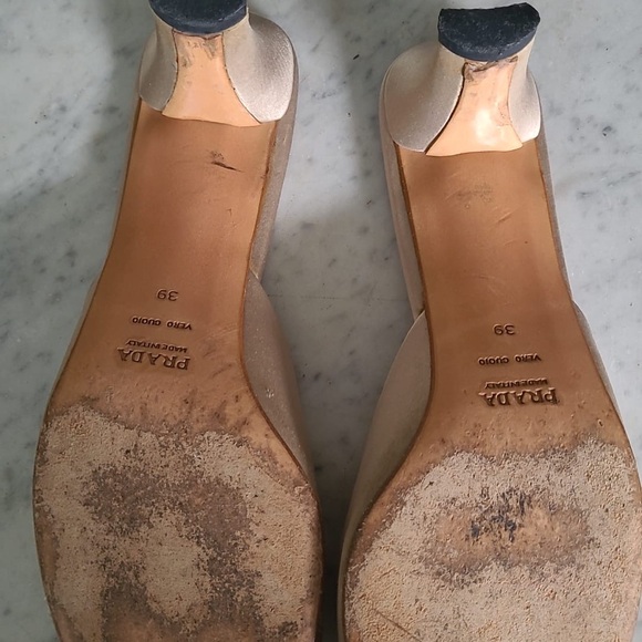 **Vintage PRADA** creme satin mule w kitten heel and bow! - Picture 4 of 4